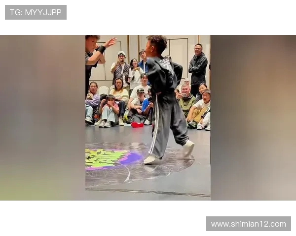 街舞战术解析：探索上海街舞队独特的节奏与风格体系