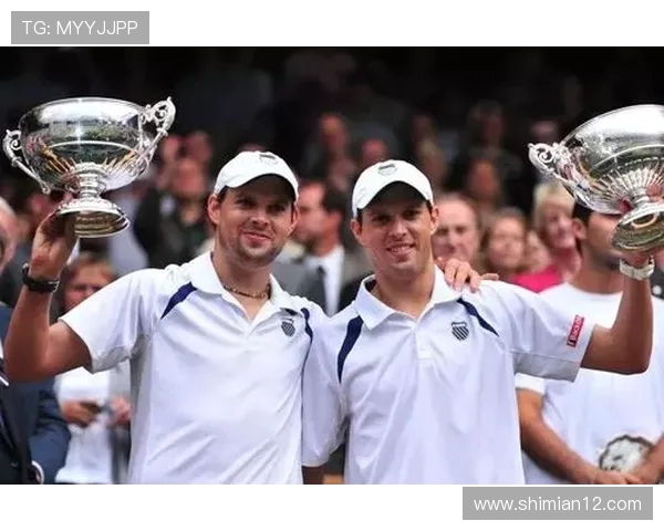 南京网球队团队协作引发热议球员间配合与沟通的挑战与反思